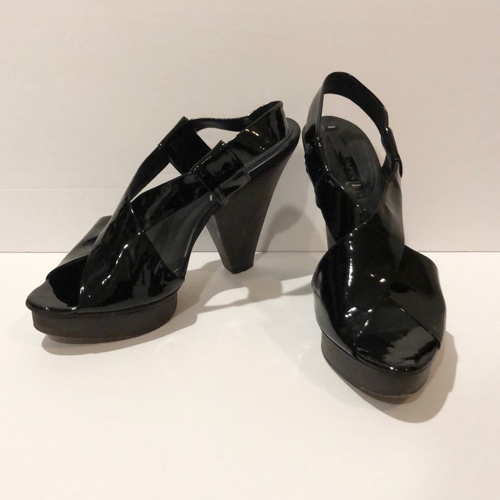 BCBGMAXAZRIA Heels